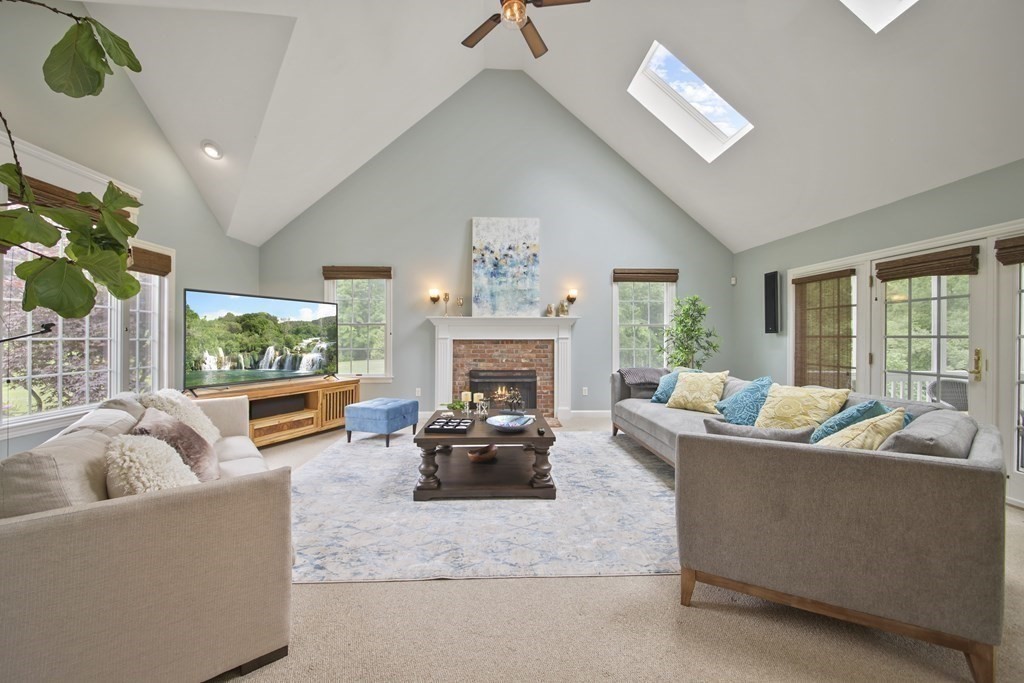 7 Estabrook Lane Berlin, MA 01503 - Photo 5 of 42