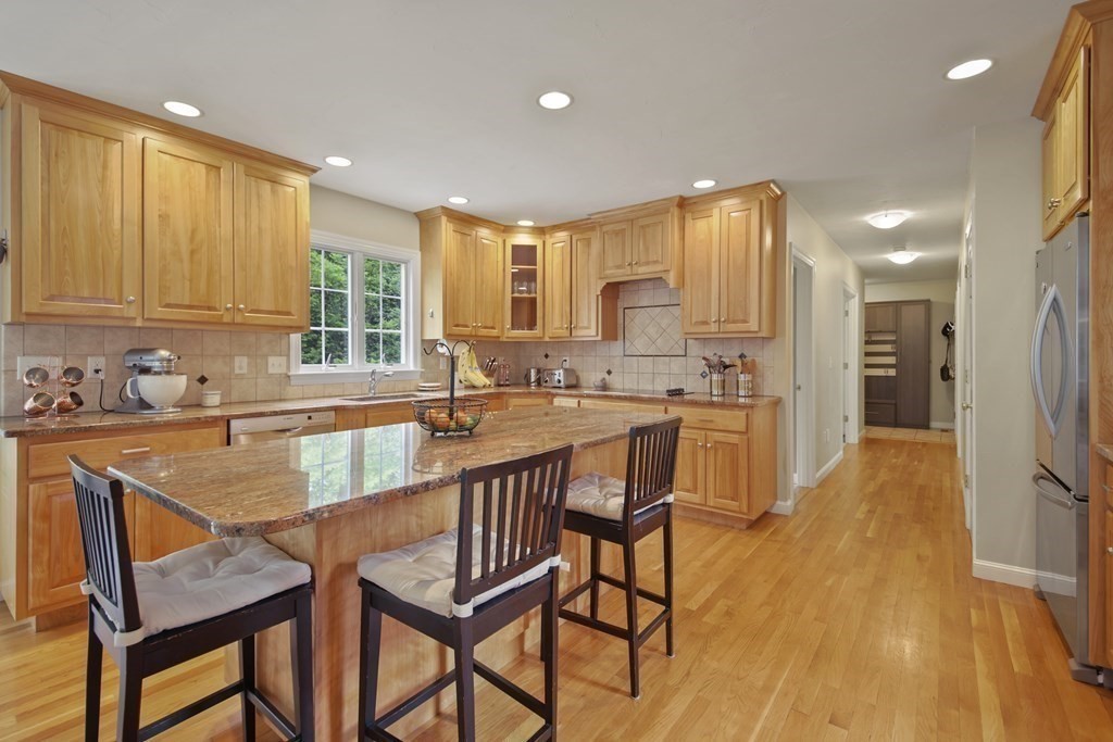 7 Estabrook Lane Berlin, MA 01503 - Photo 10 of 42