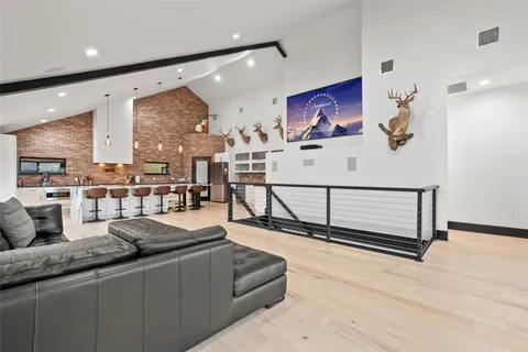 $1,799,000 | 561 Broken Bit Trail, Dripping Springs, TX 78620