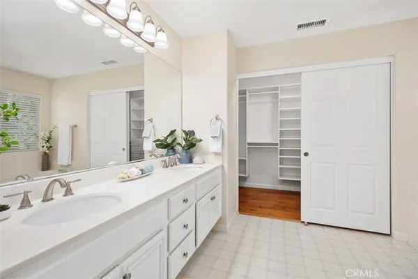 $1,695,000 | 50 Linhaven, Irvine, CA 92602