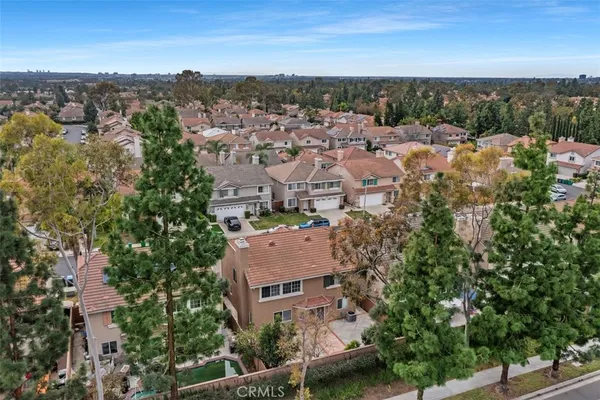 $1,695,000 | 50 Linhaven, Irvine, CA 92602