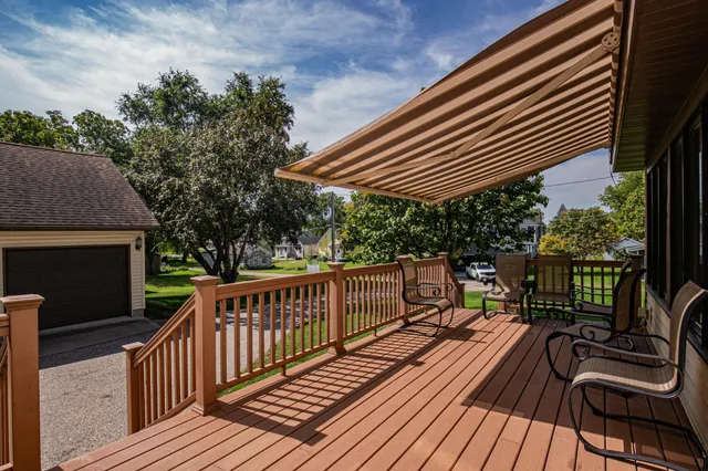 $229,000 | 301 East Depue Avenue, Olivia, MN 56277