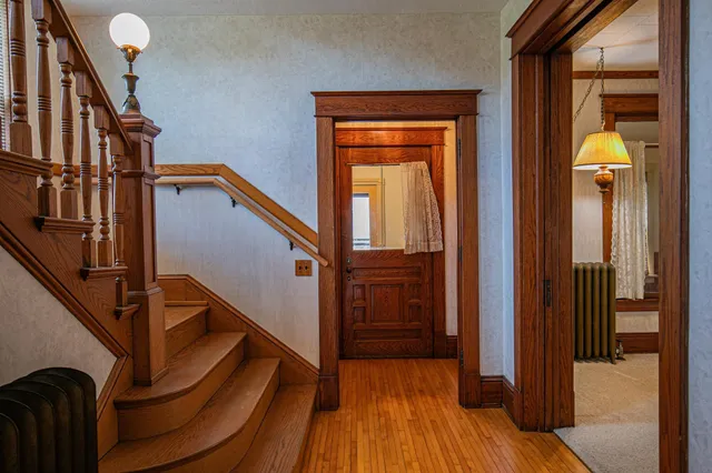 $229,000 | 301 East Depue Avenue, Olivia, MN 56277