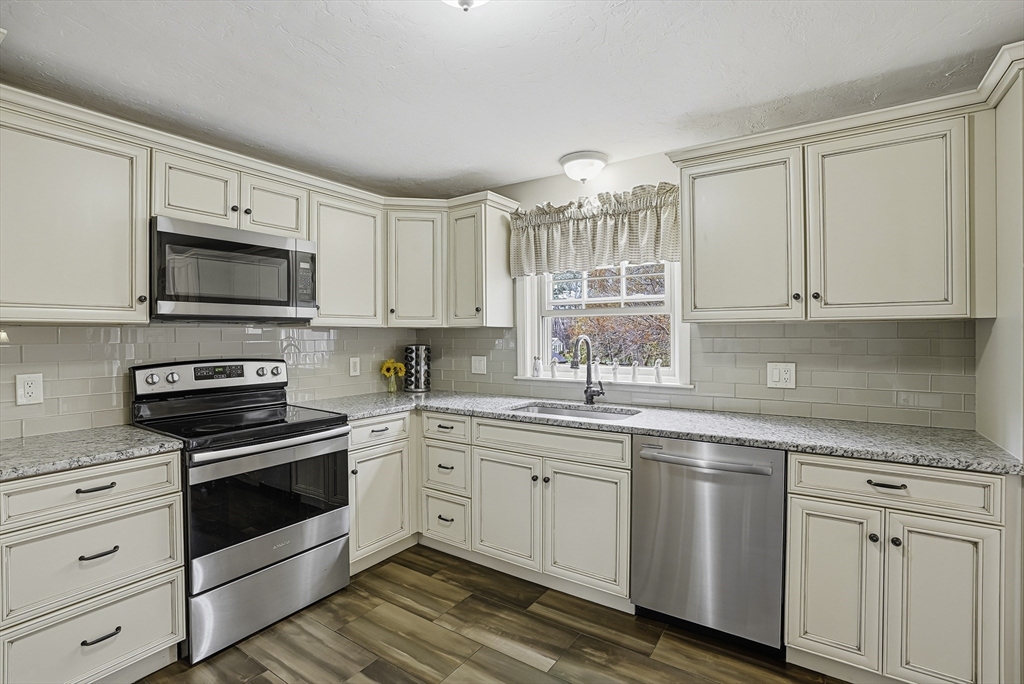 5 Okemo Ridge Road Sutton, MA 01590 - Photo 12 of 41