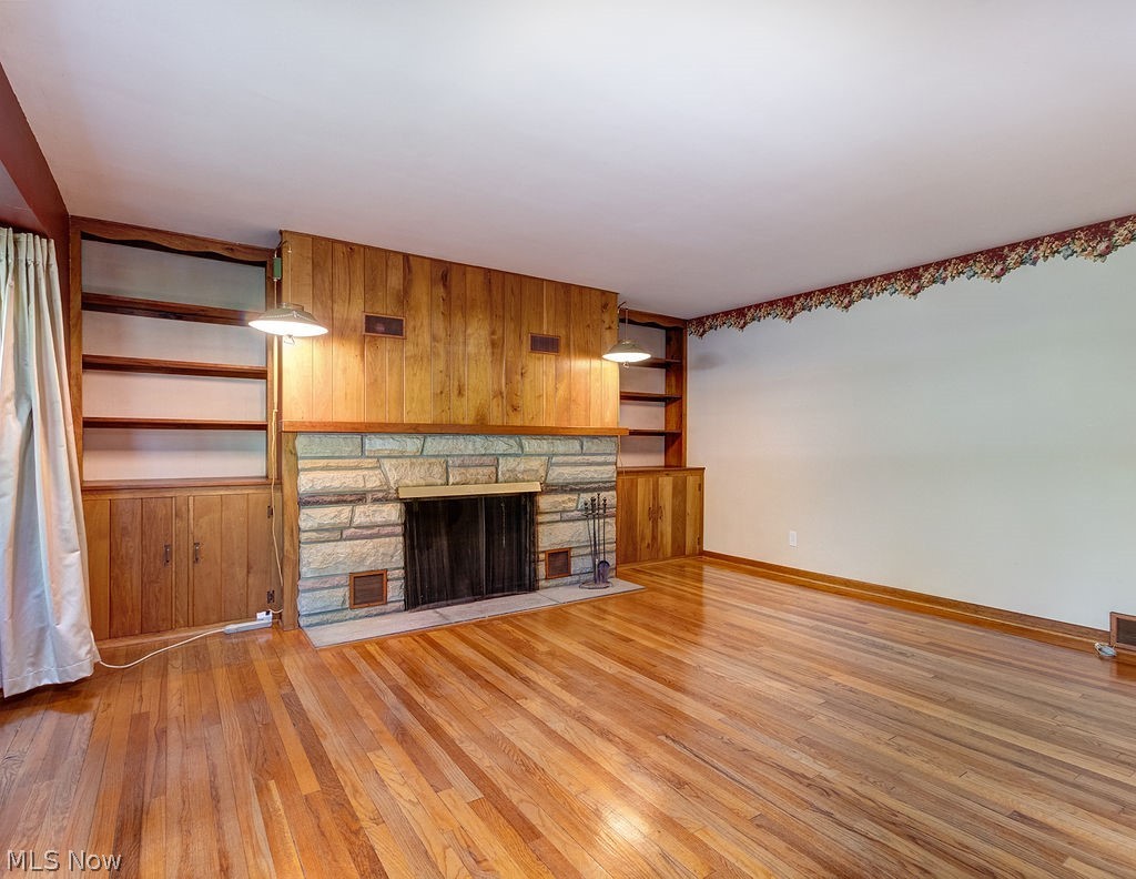 8671 Johnnycake Ridge Road Mentor, OH 44060 - Photo 4 of 32 Gallery Image 4
