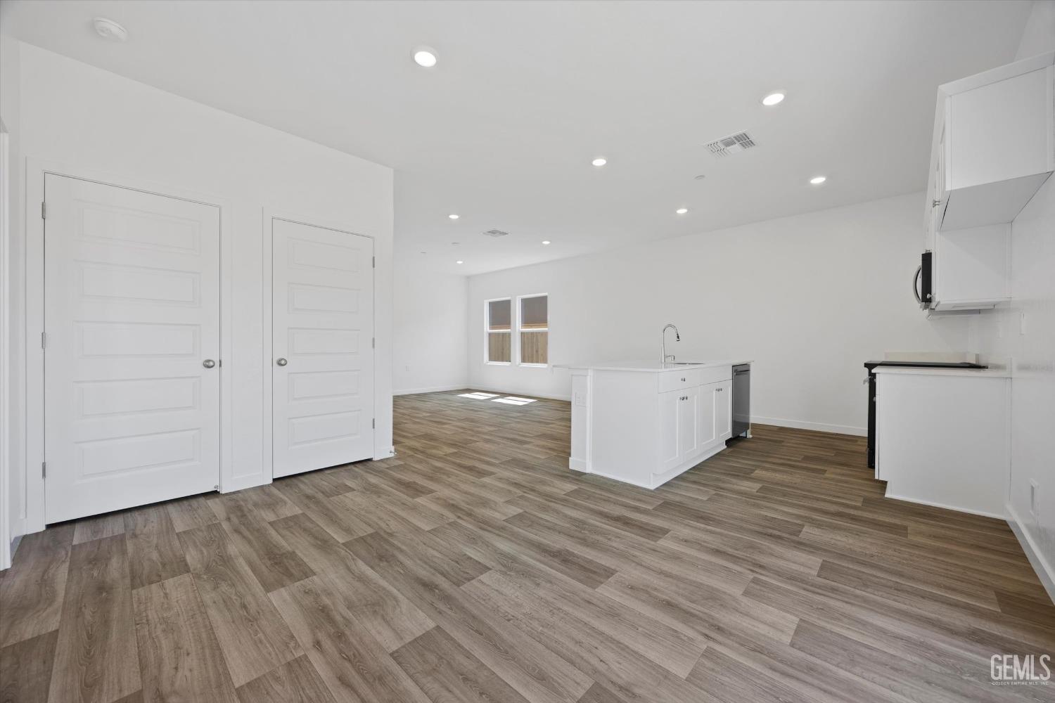 Undisclosed Address Shafter, CA 93263 - Photo 12 of 30