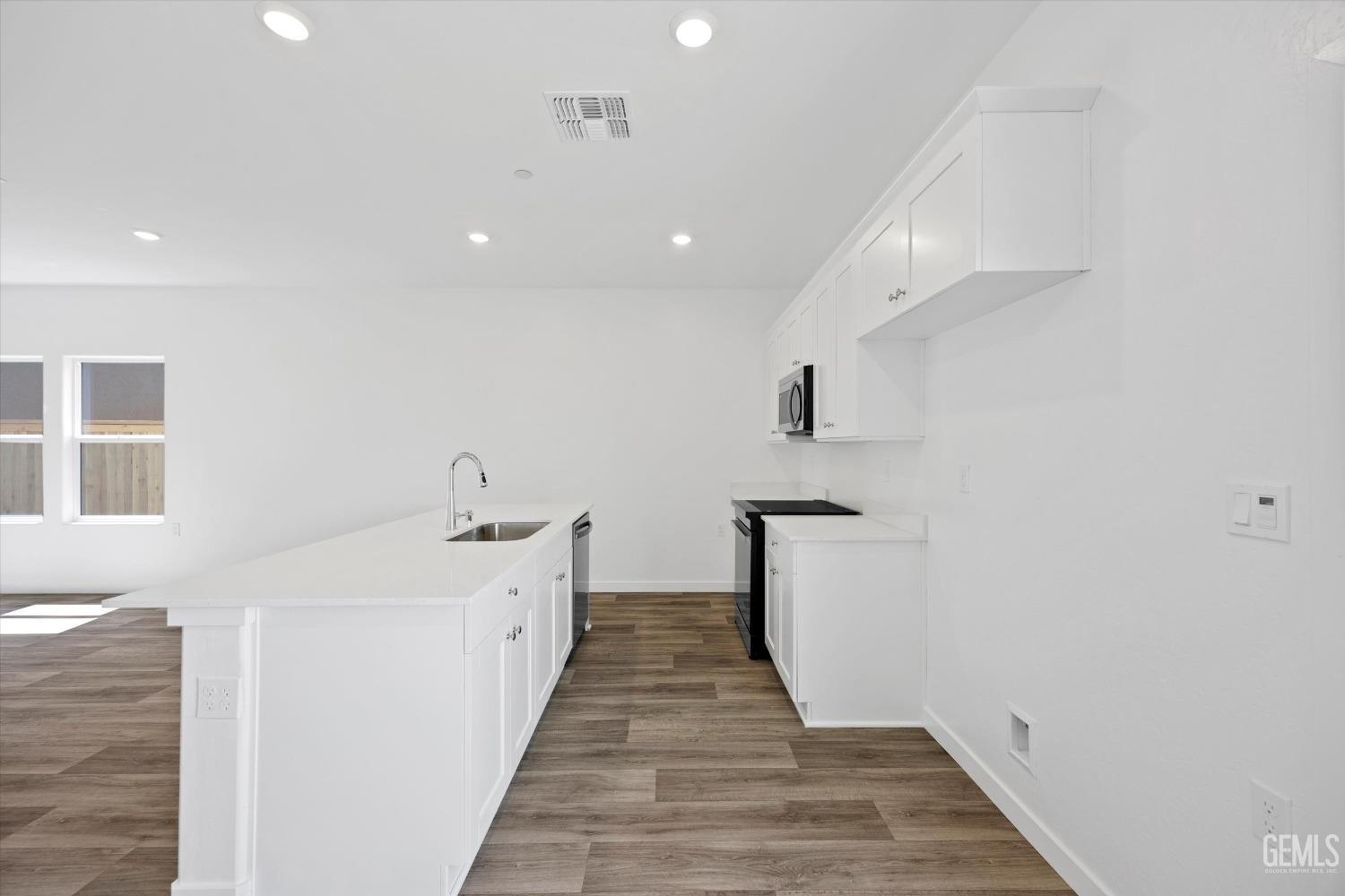 Undisclosed Address Shafter, CA 93263 - Photo 13 of 30