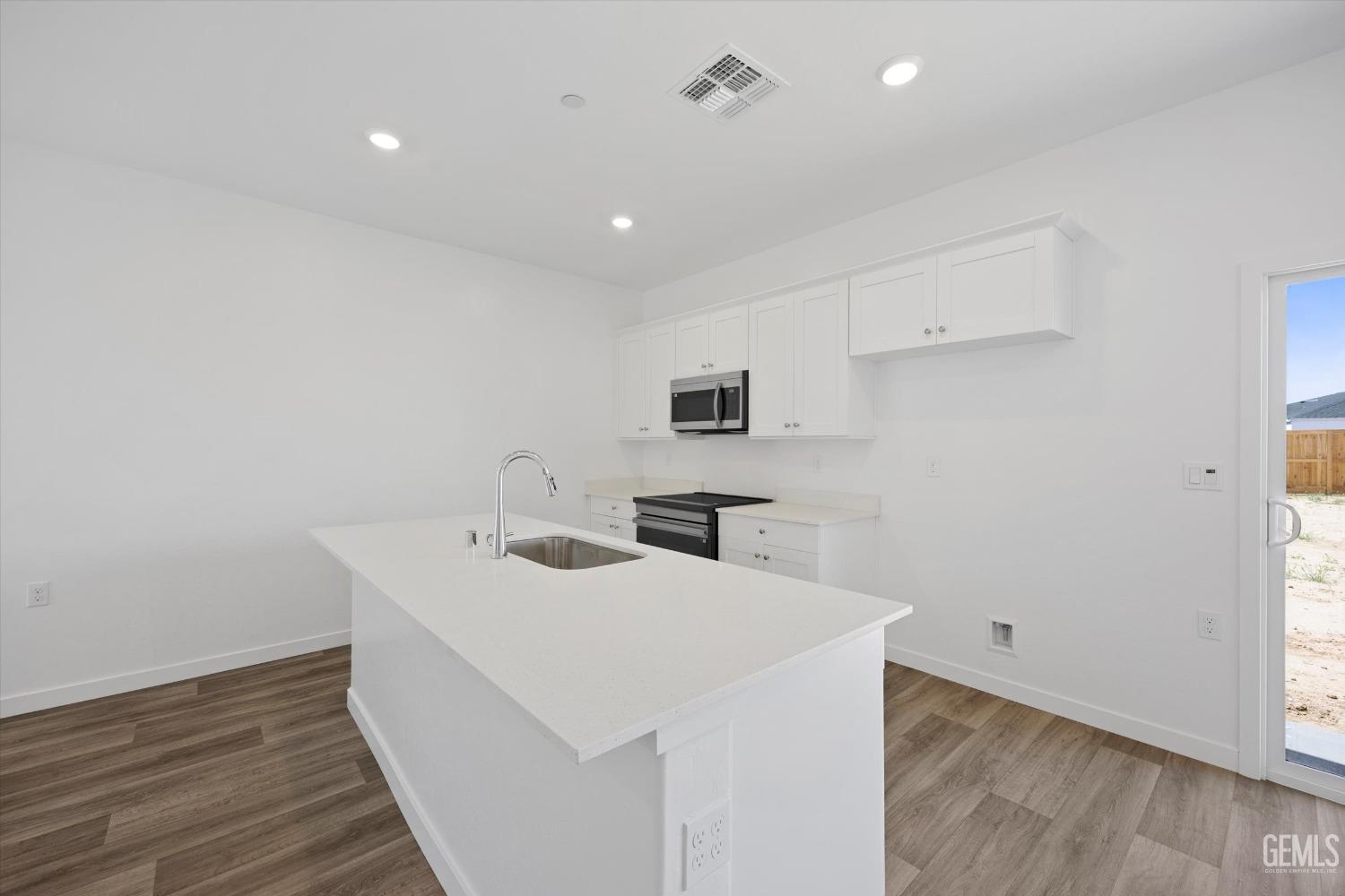 Undisclosed Address Shafter, CA 93263 - Photo 14 of 30