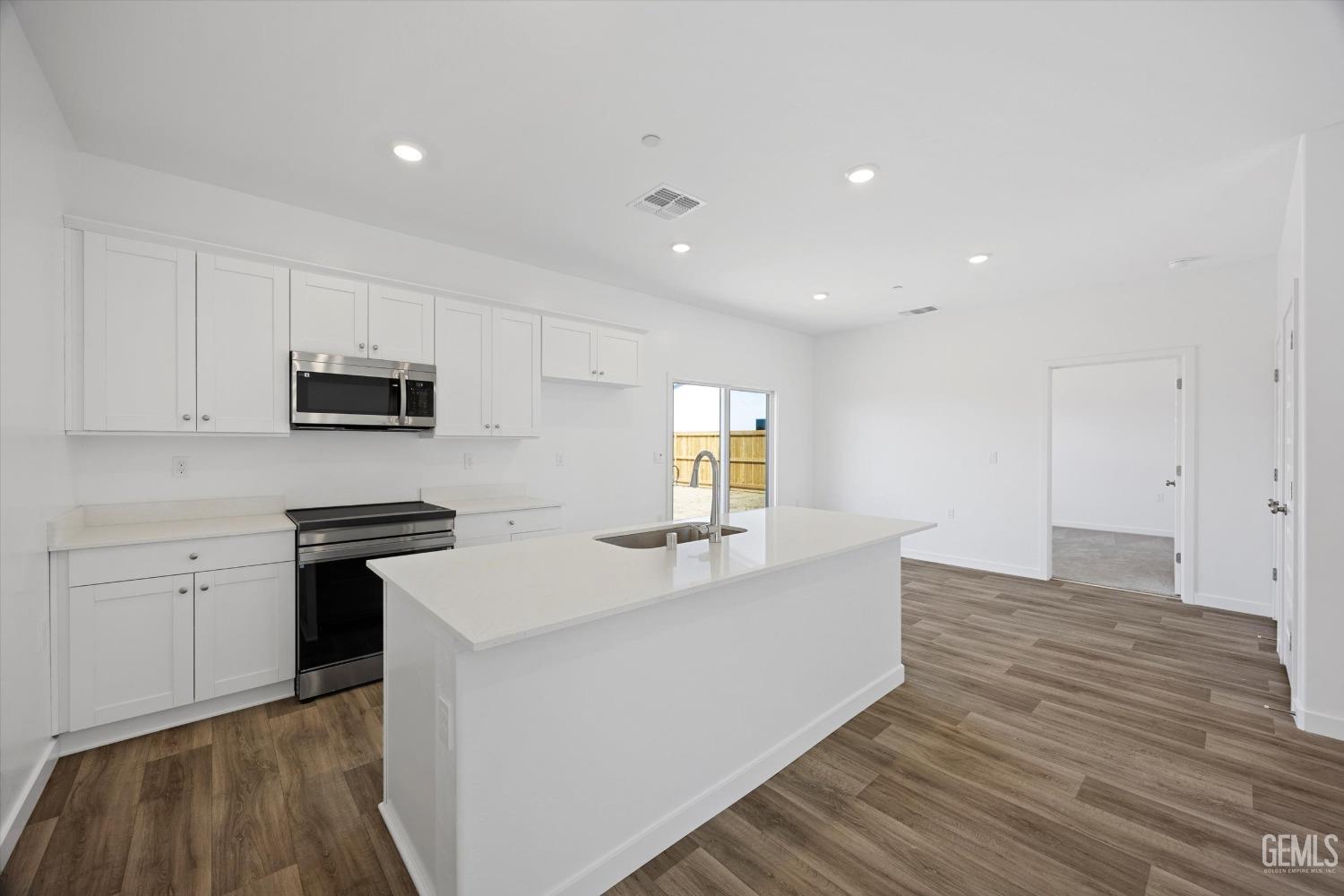 Undisclosed Address Shafter, CA 93263 - Photo 16 of 30