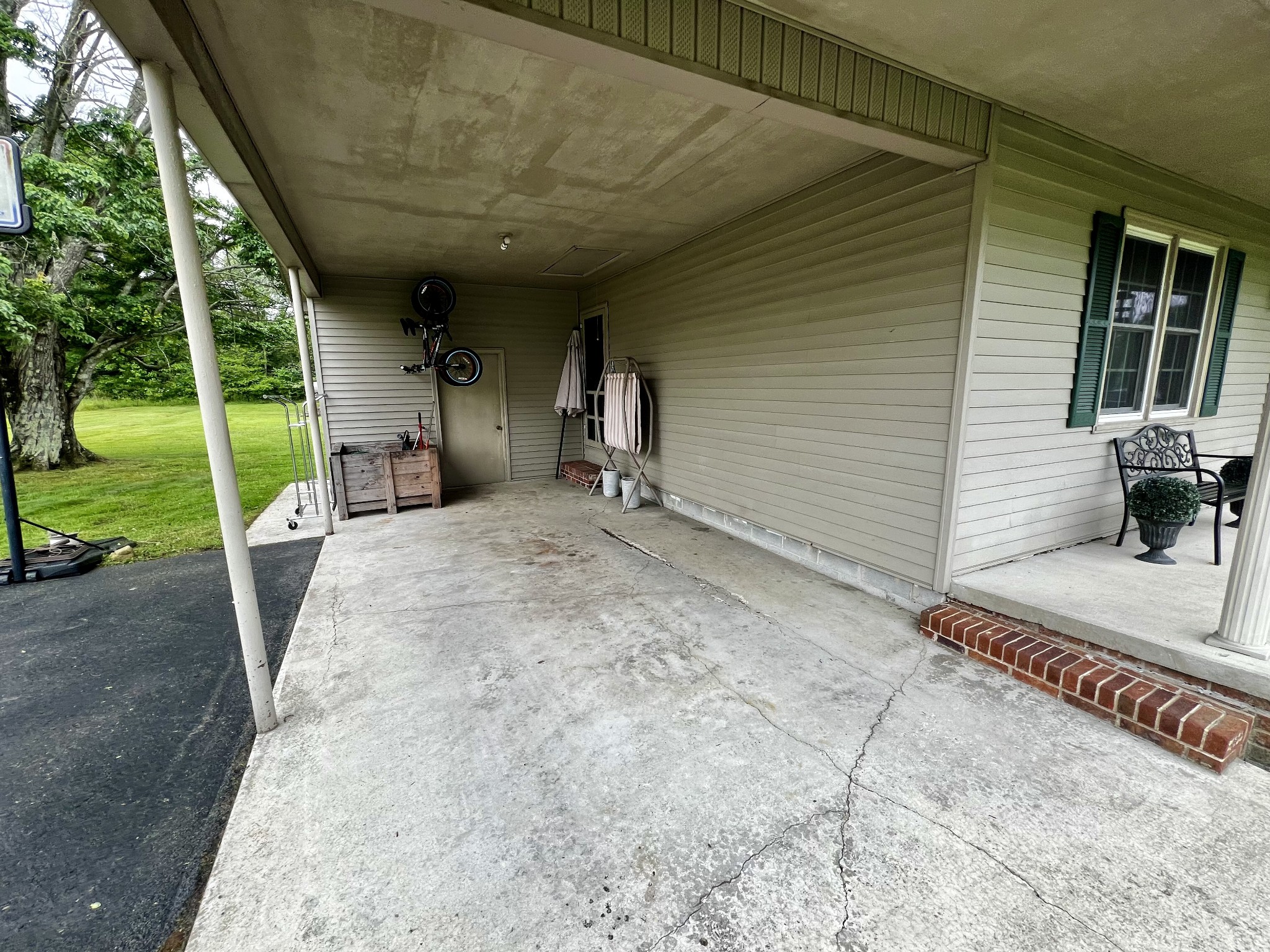 160 Springdale Drive Manchester, TN 37355 - Photo 3 of 24 Gallery Image 3