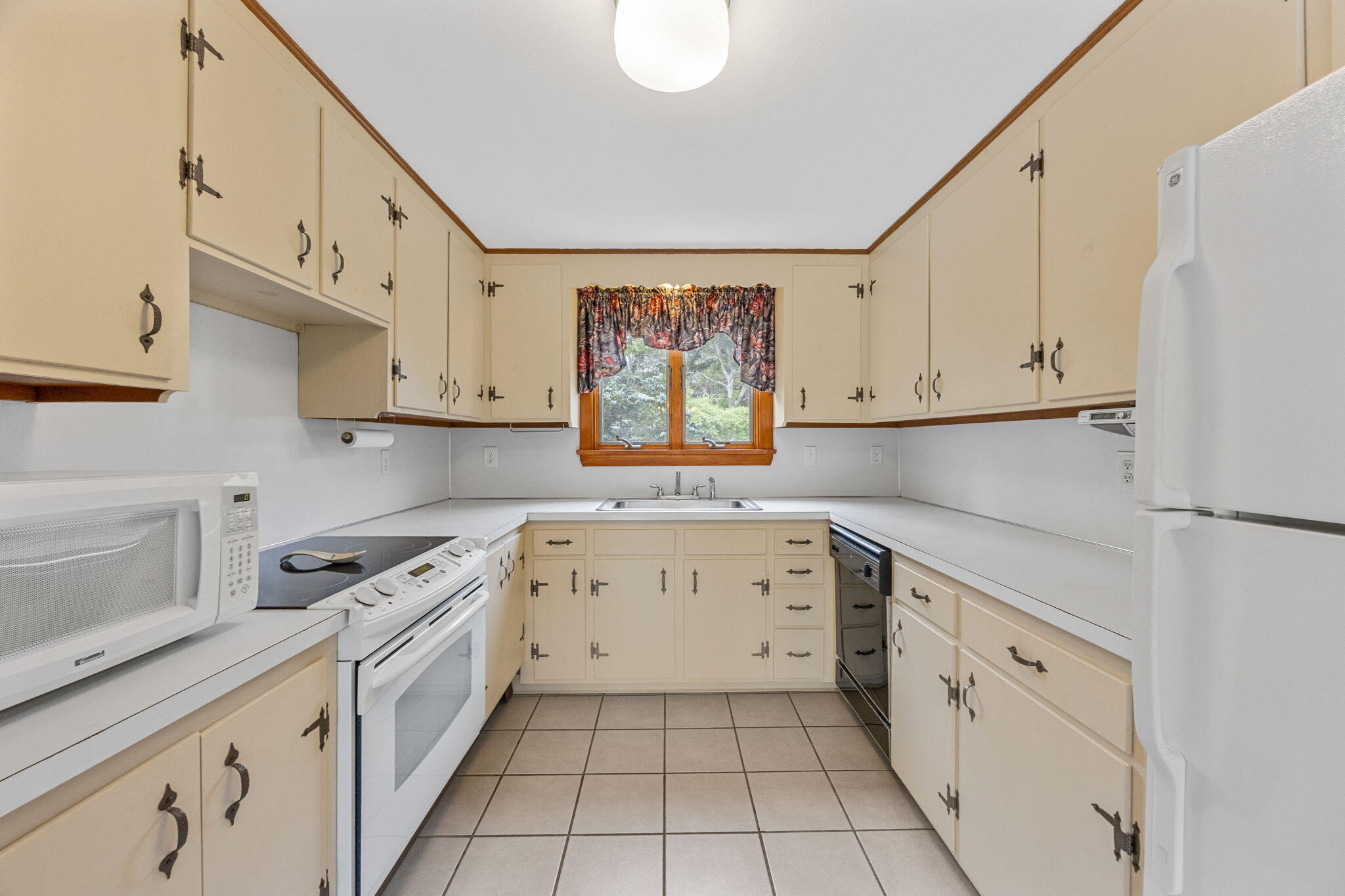 135 Indian Neck Road Wellfleet, MA 02667 - Photo 5 of 44 7-web-or-mls-135-indian-neck-rd