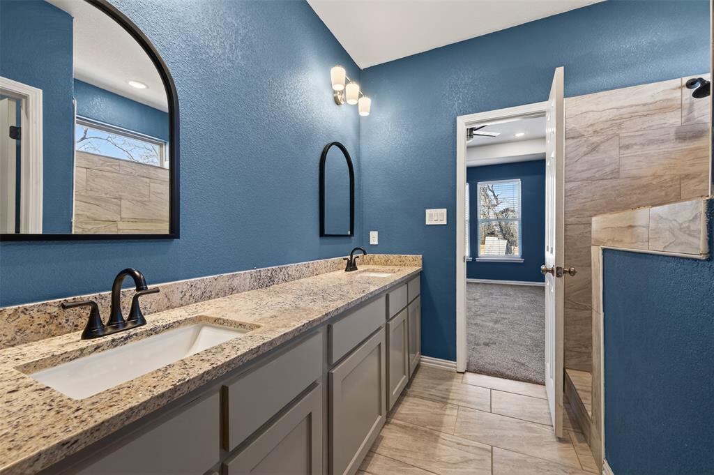 601 East Willingham Street Cleburne, TX 76031 - Photo 16 of 29