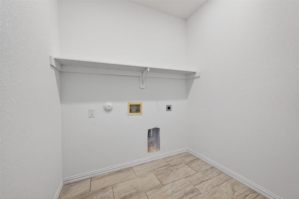 601 East Willingham Street Cleburne, TX 76031 - Photo 25 of 29