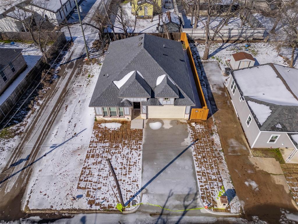 601 East Willingham Street Cleburne, TX 76031 - Photo 26 of 29