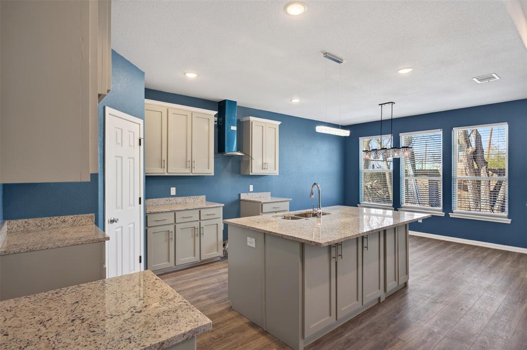 601 East Willingham Street Cleburne, TX 76031 - Photo 9 of 29