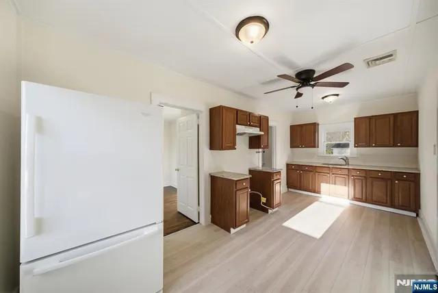 $3,500 | 75 Lakeview Terrace, Oakland, NJ 07436