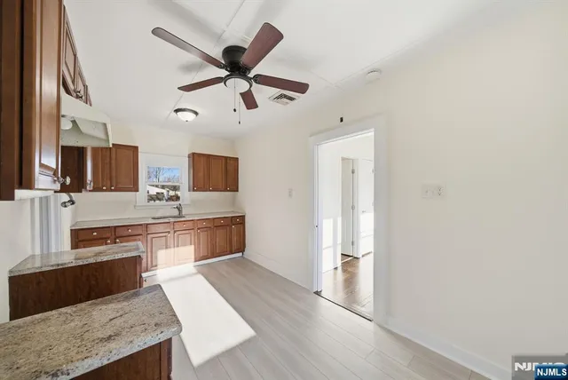 $3,500 | 75 Lakeview Terrace, Oakland, NJ 07436