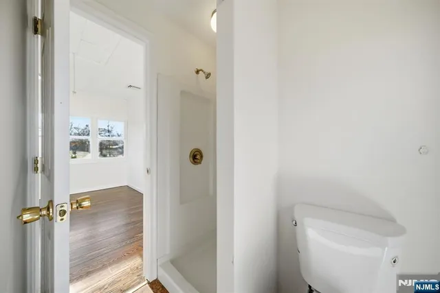 $3,500 | 75 Lakeview Terrace, Oakland, NJ 07436