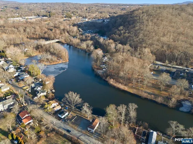 $3,500 | 75 Lakeview Terrace, Oakland, NJ 07436