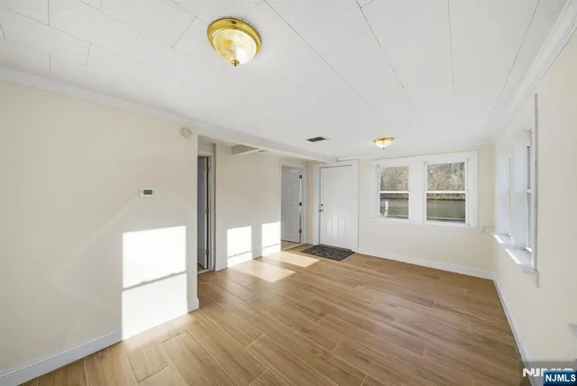 $3,500 | 75 Lakeview Terrace, Oakland, NJ 07436