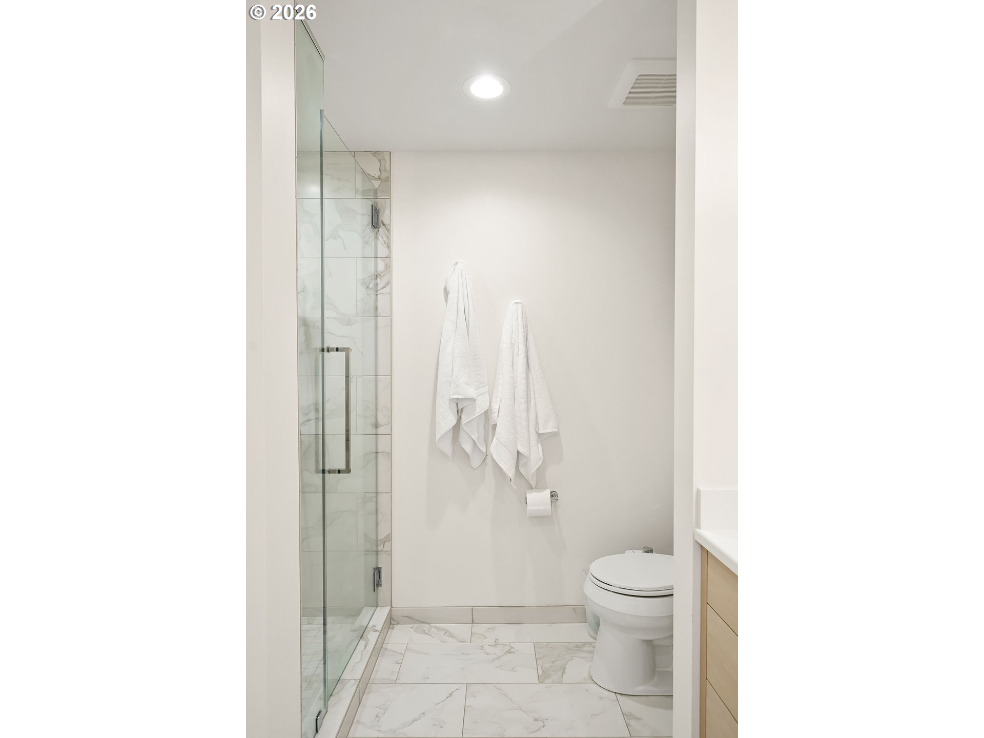 2351 Northwest Westover Road, Unit 702 Portland, OR 97210 - Photo 25 of 41 Bathroom, Attached