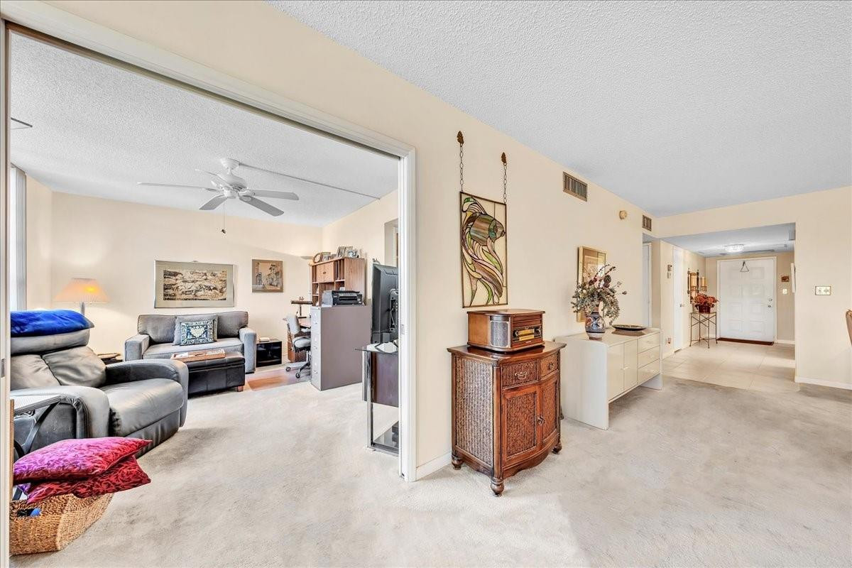 545 Oaks Lane, Unit 403 Pompano Beach, FL 33069 - Photo 16 of 42 Photo 16