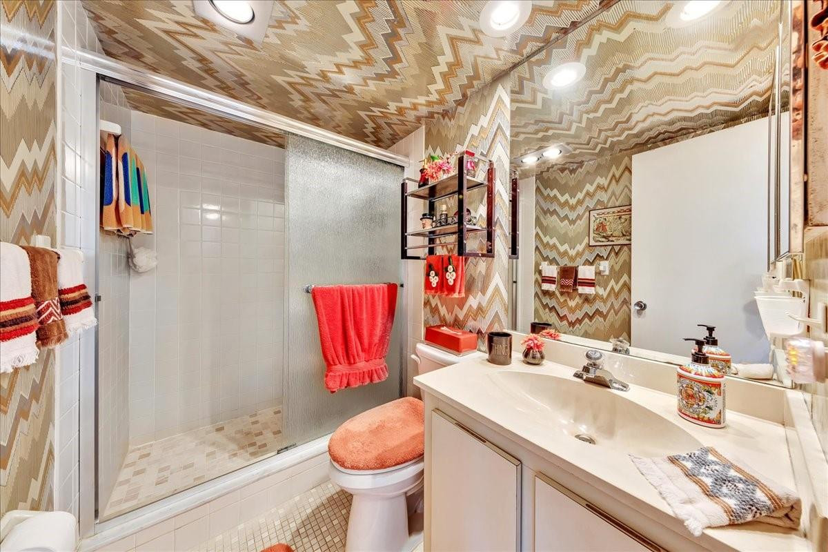 545 Oaks Lane, Unit 403 Pompano Beach, FL 33069 - Photo 19 of 42 Photo 19