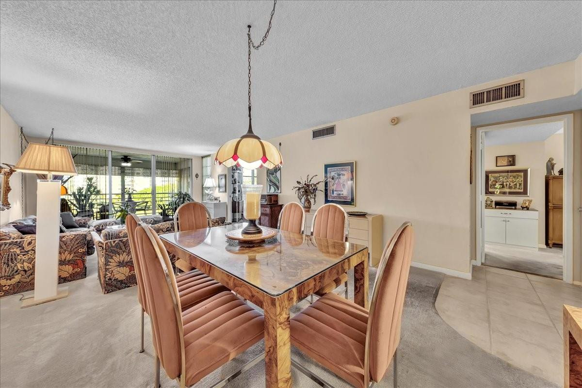 545 Oaks Lane, Unit 403 Pompano Beach, FL 33069 - Photo 9 of 42 Photo 9