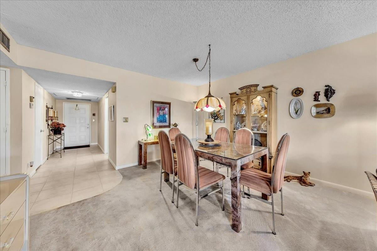 545 Oaks Lane, Unit 403 Pompano Beach, FL 33069 - Photo 10 of 42 Photo 10