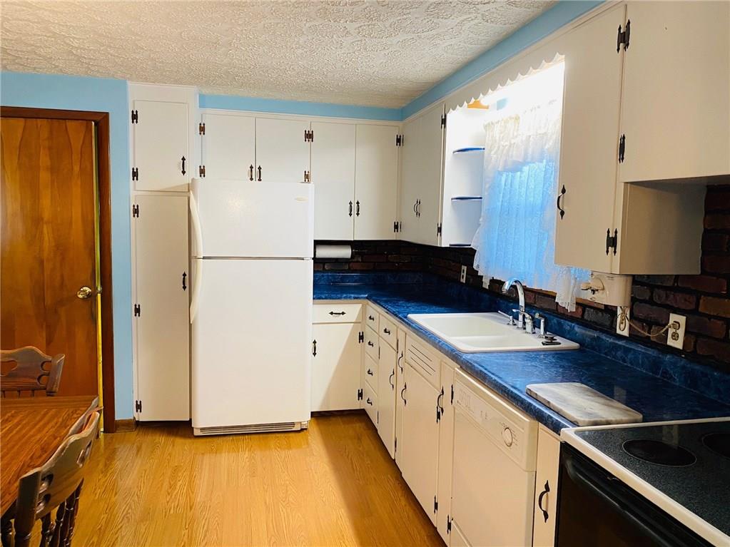 110 Aiken Road New Castle, PA 16101 - Photo 6 of 17