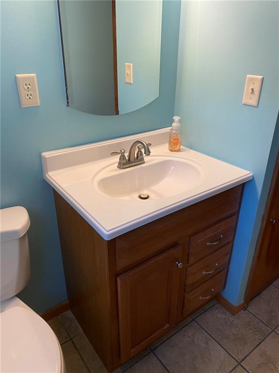 110 Aiken Road New Castle, PA 16101 - Photo 9 of 17
