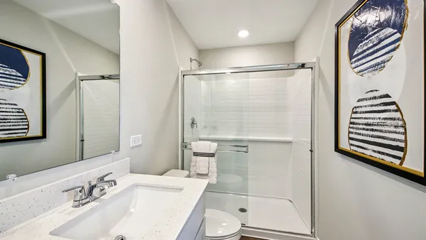 $574,990 | 2225 Waters Edge Drive, Schaumburg, IL 60173