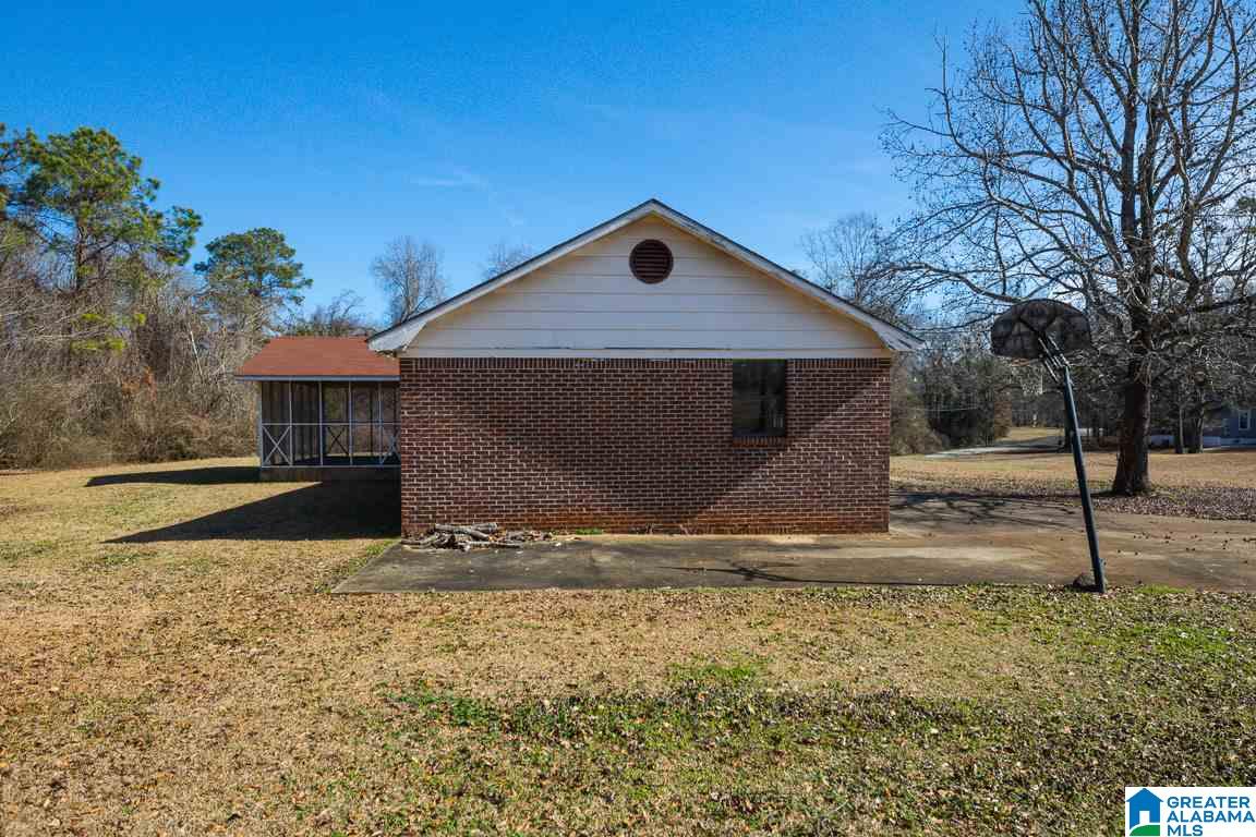 25 Gaylor Street Valley, AL 36854 - Photo 3 of 31