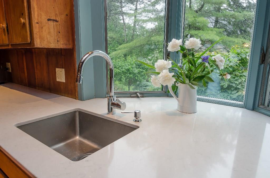 4 Porters Landing Road Freeport, ME 04032 - Photo 8 of 34 Kitchen views