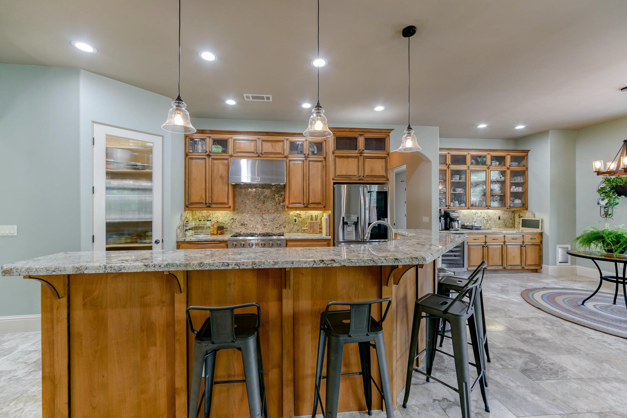 9184 Silver King Road Redding, CA 96001 - Photo 13 of 50 Gourmet Kitchen