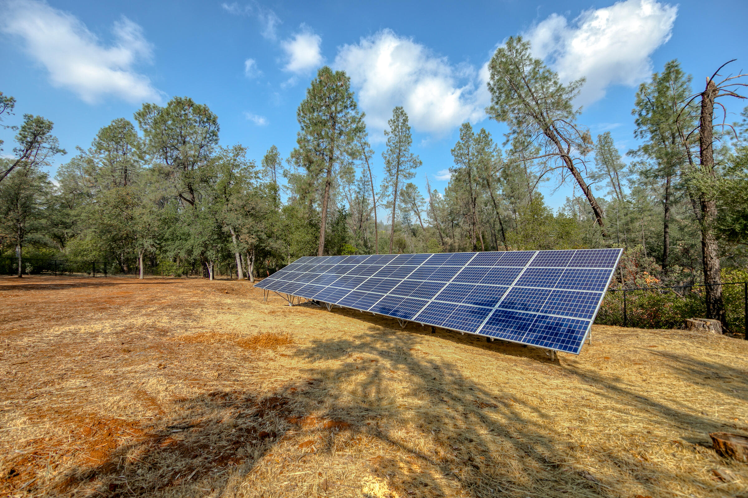 9184 Silver King Road Redding, CA 96001 - Photo 49 of 50 Owned Solar