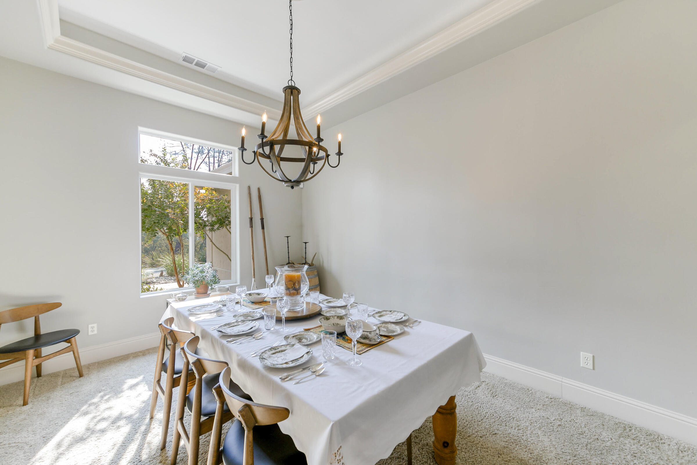 Formal Dining
