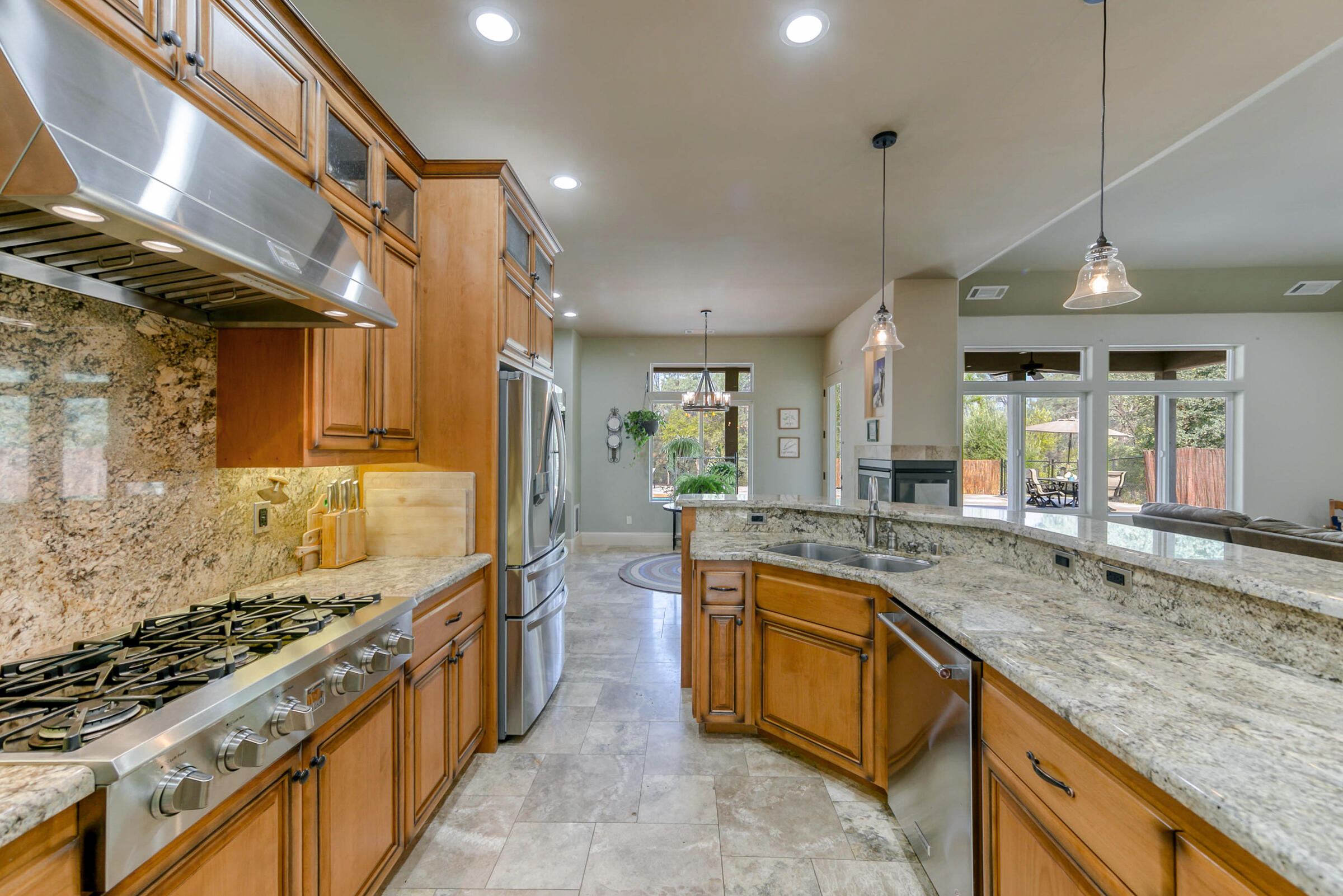 9184 Silver King Road Redding, CA 96001 - Photo 10 of 50 Gourmet Kitchen