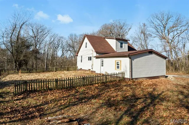 $225,000 | 50 North Oakland Drive, Caseyville, IL 62232