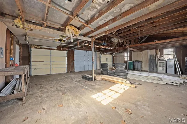 $225,000 | 50 North Oakland Drive, Caseyville, IL 62232