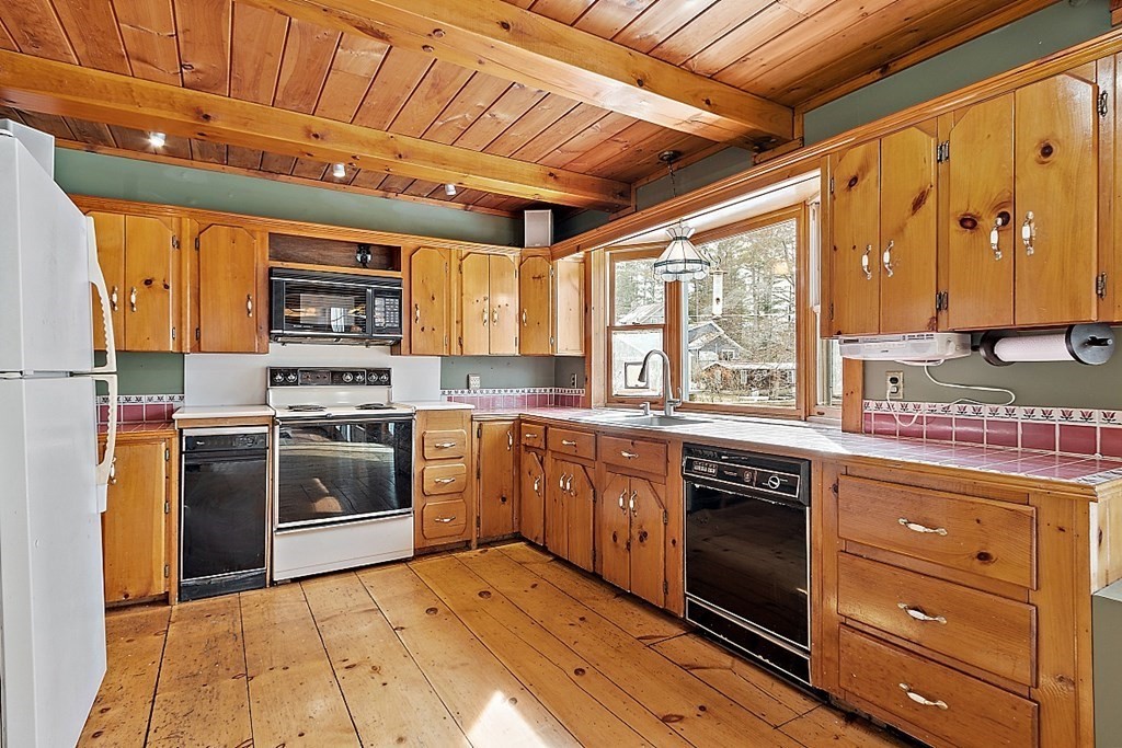 66 Packard Road Orange, MA 01364 - Photo 11 of 41 Gallery Image 11