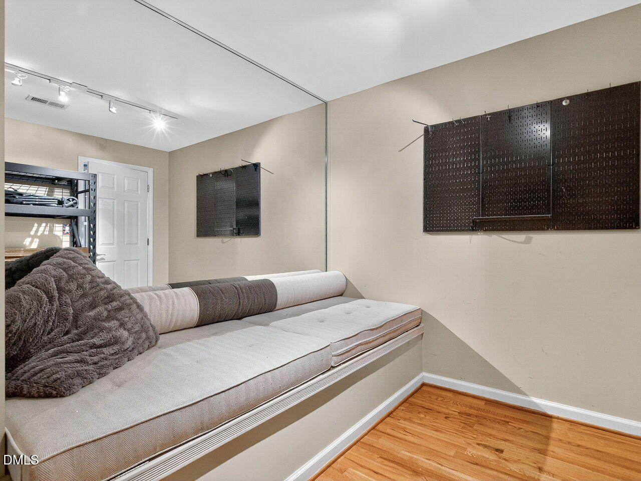 614 Capital Boulevard, Unit 225 Raleigh, NC 27603 - Photo 22 of 37 021-1280x960-photo