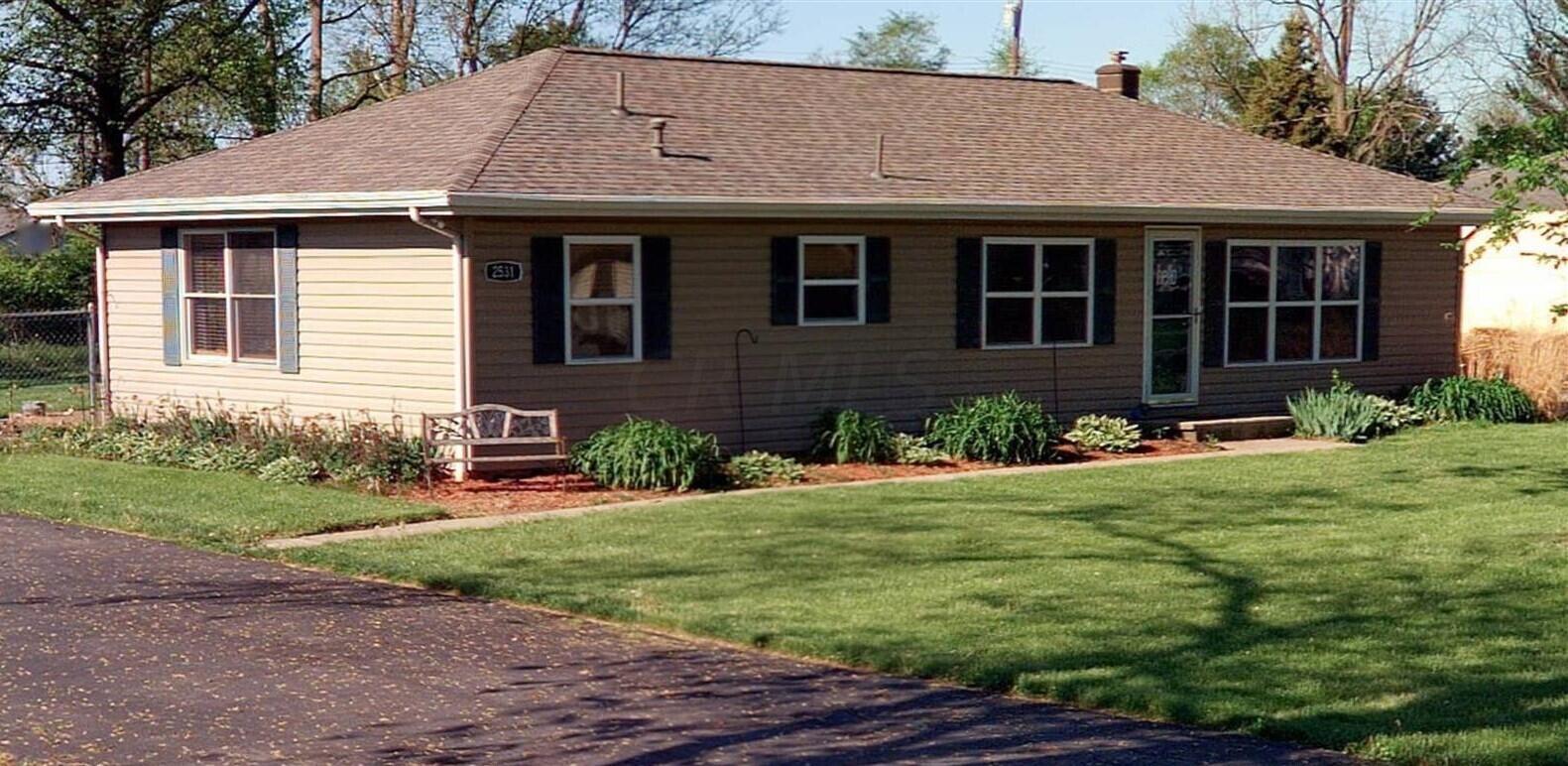 2531 East Howard Road Obetz, OH 43207 - Photo 1 of 1 FRONT EXTERIOR