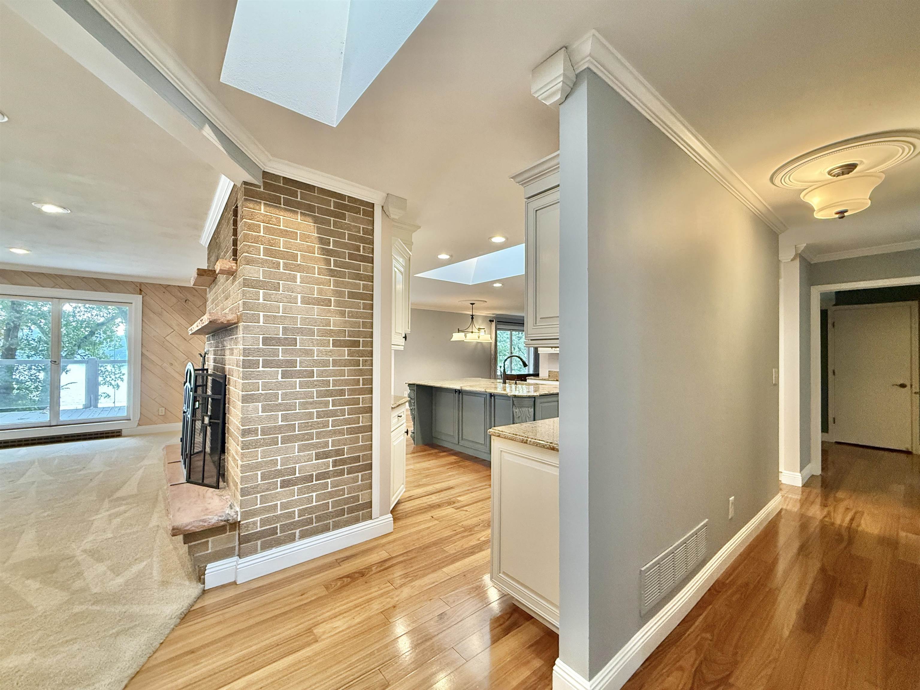 2107 South Pow Wow Trail Beloit, WI 53511 - Photo 3 of 51