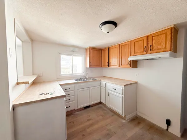 $184,900 | 313 East Center Street, Shawano, WI 54166