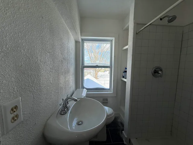 $184,900 | 313 East Center Street, Shawano, WI 54166