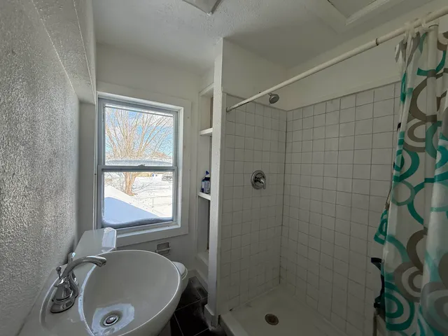 $184,900 | 313 East Center Street, Shawano, WI 54166