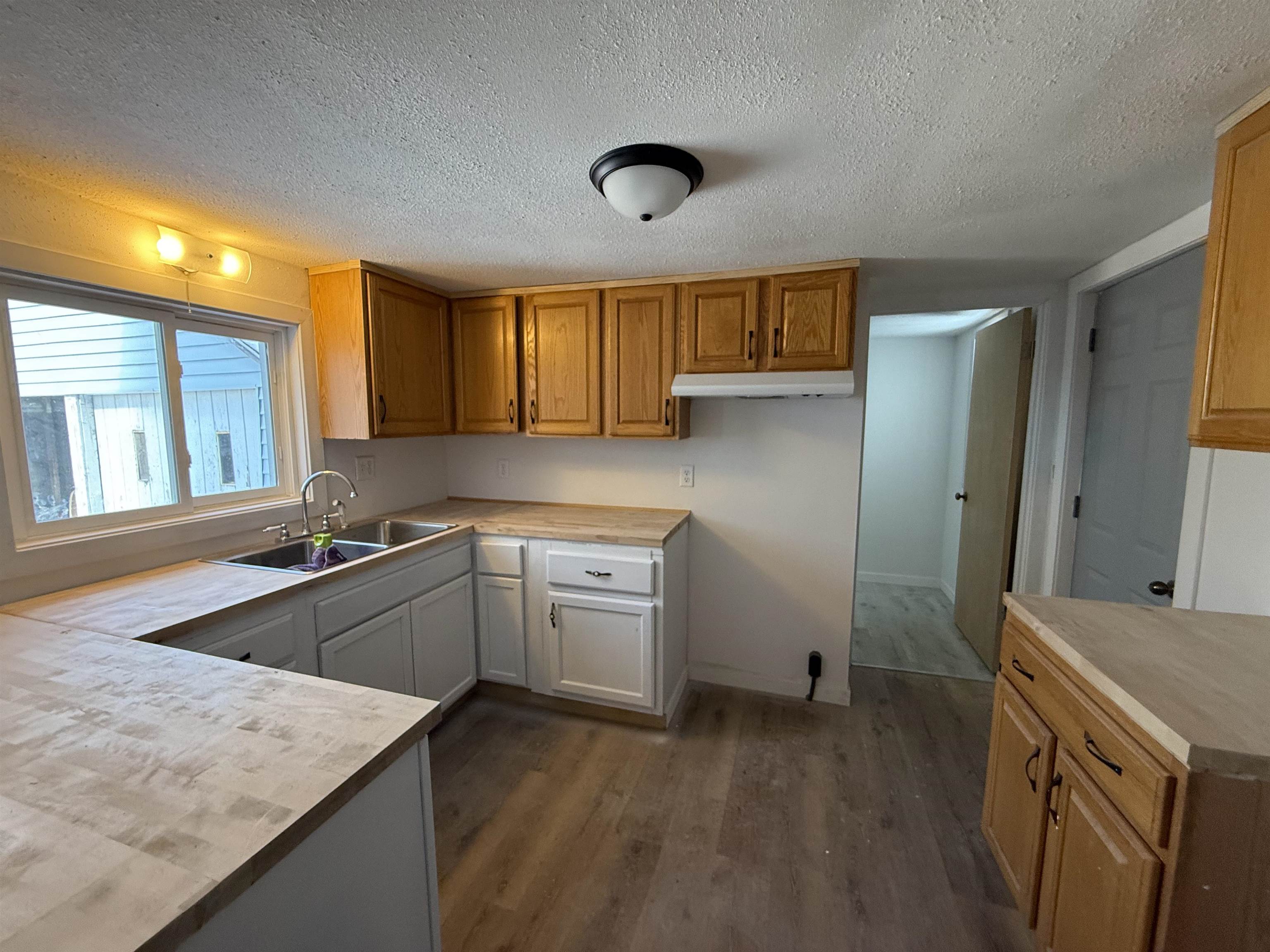 313 East Center Street Shawano, WI 54166 - Photo 3 of 26