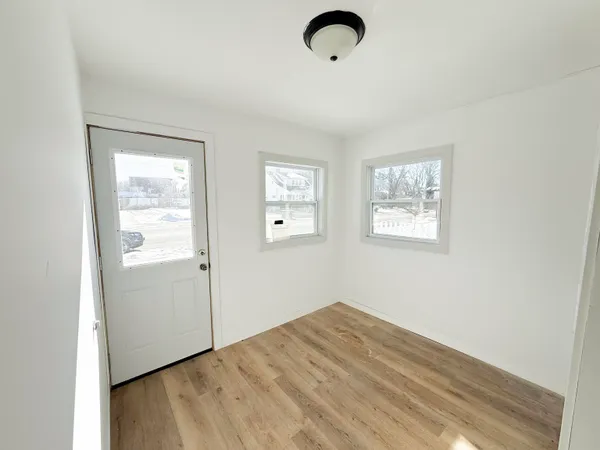 $184,900 | 313 East Center Street, Shawano, WI 54166