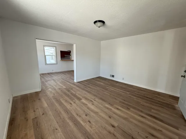 $184,900 | 313 East Center Street, Shawano, WI 54166